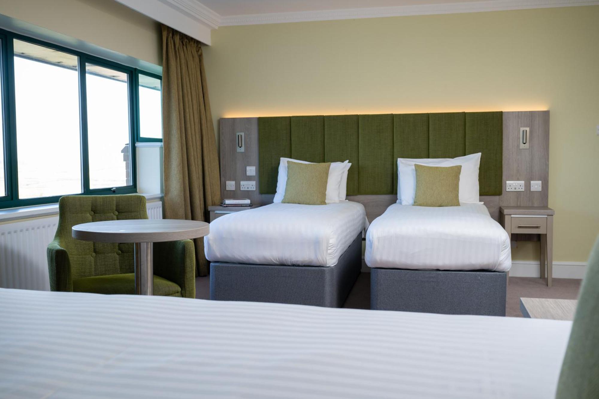 Hellidon Lakes Hotel Daventry Eksteriør billede