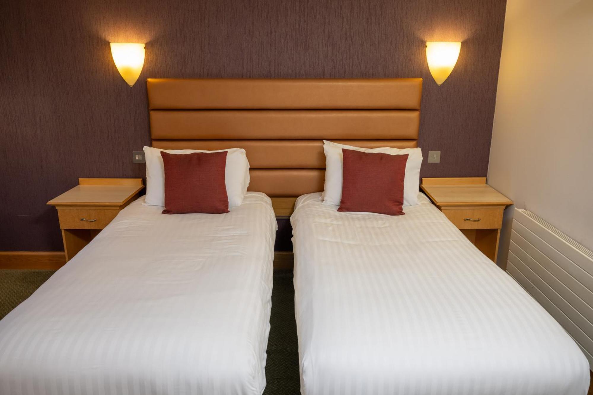 Hellidon Lakes Hotel Daventry Eksteriør billede